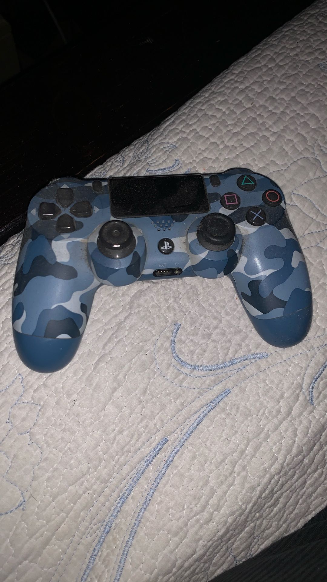 PS4 Controller