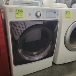 DM for delivery Kenmore Gas Dryer Lrg Capacity