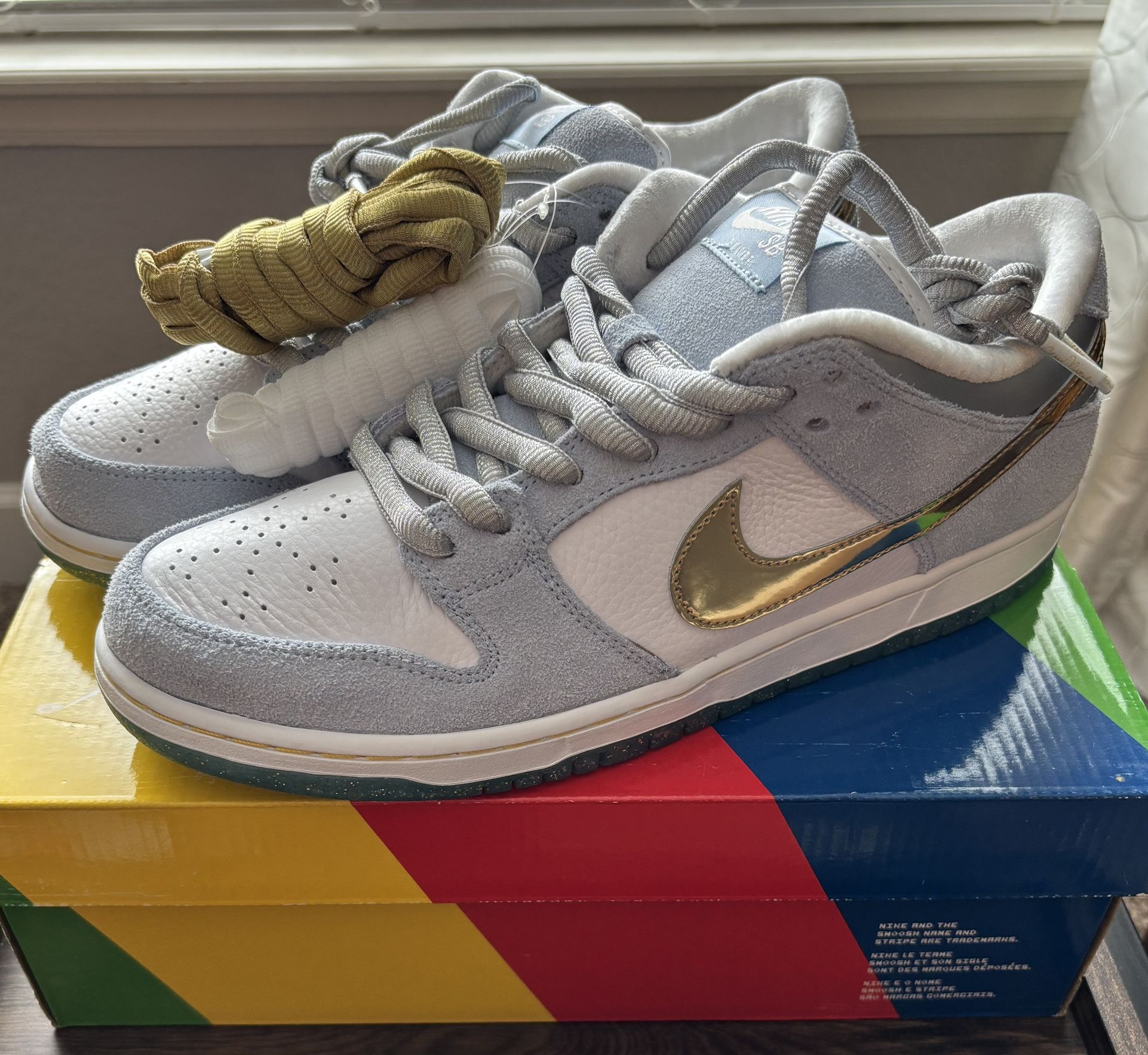 Sean Cliver Holiday Special Box Nike SB Dunk Low Pro QS