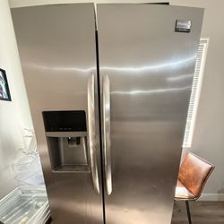 Frigidaire Gallery Refrigerator 
