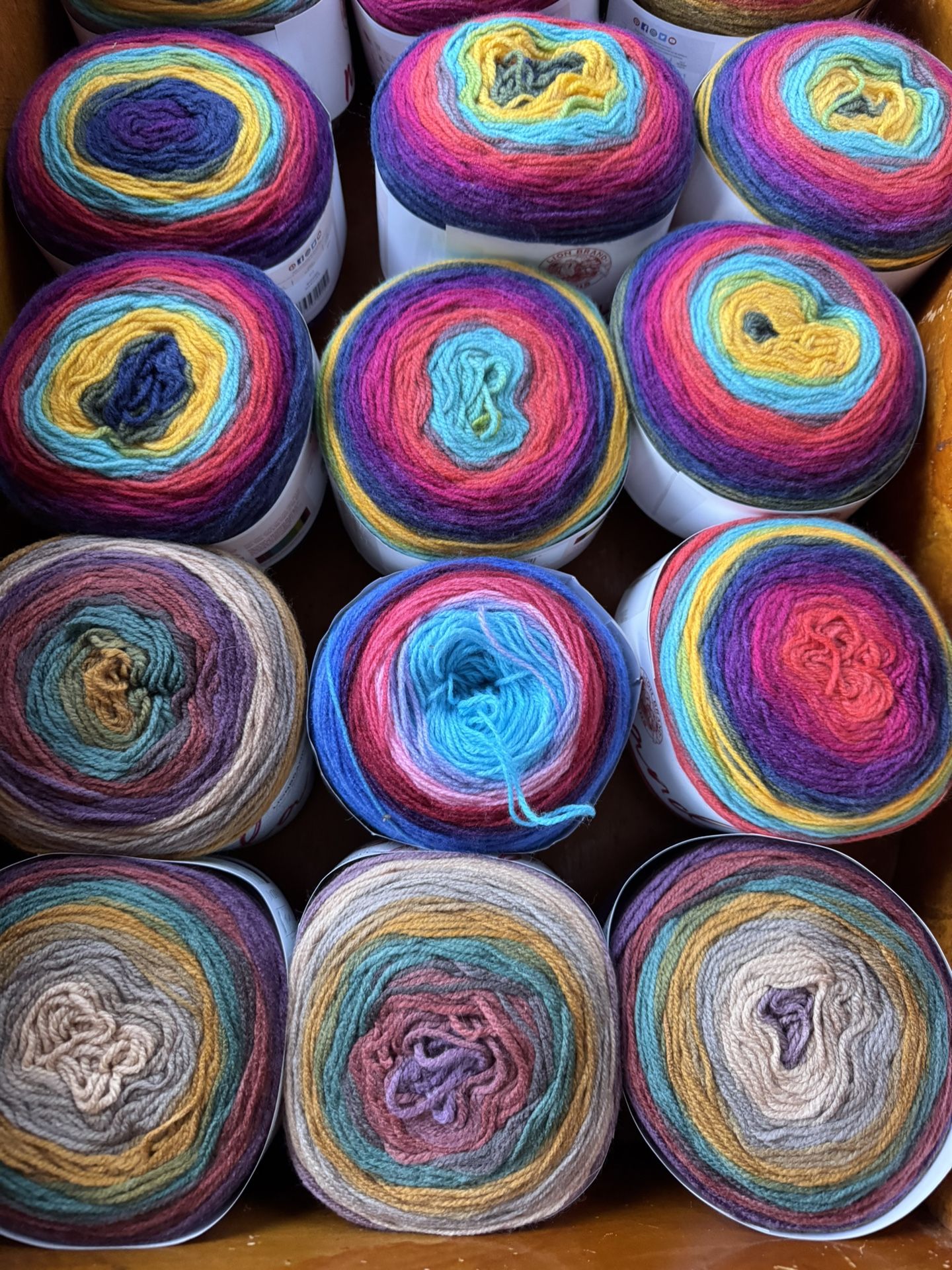 BLOW OUT SALE YARN YARN YARN!!!