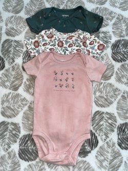 Carter’s 6 months baby girl bodysuits