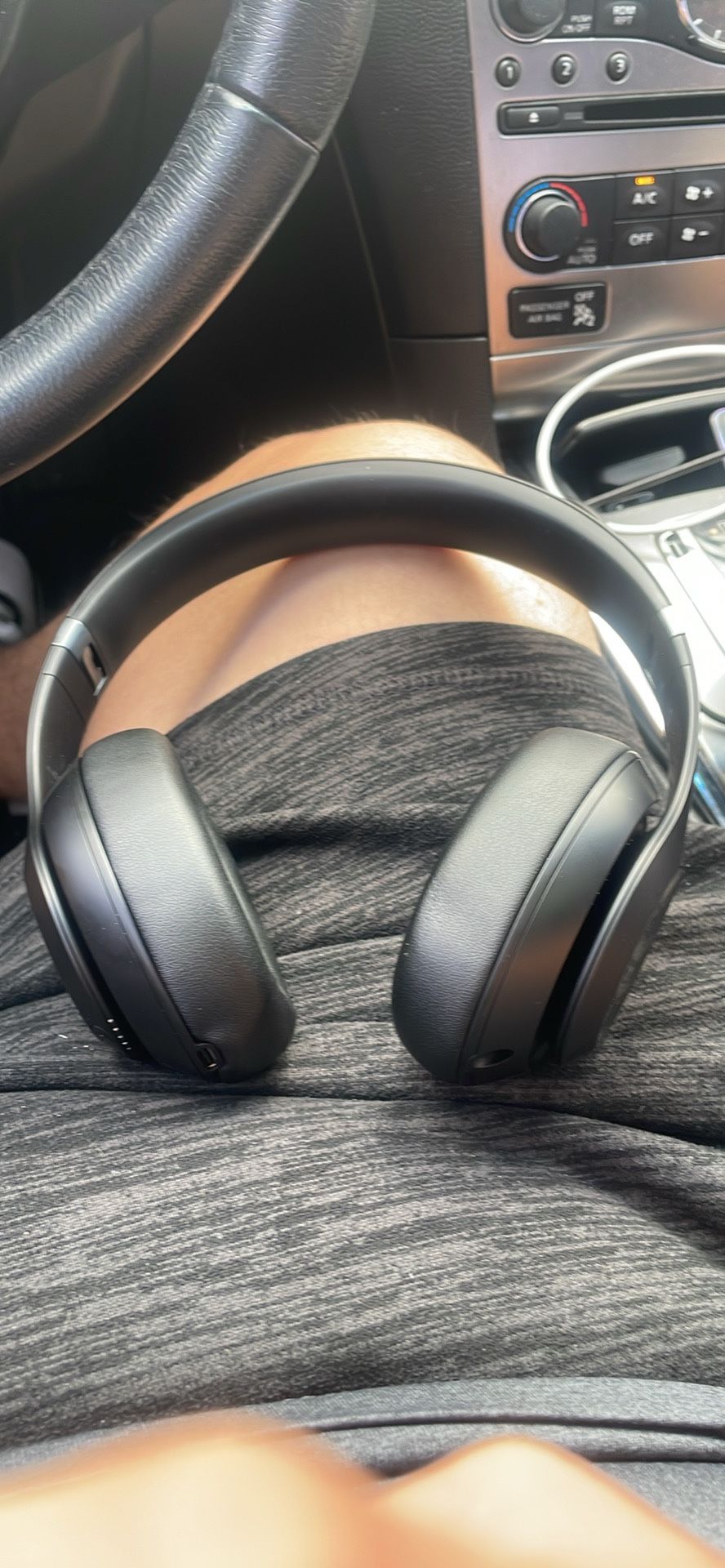 Beats Studio Pro