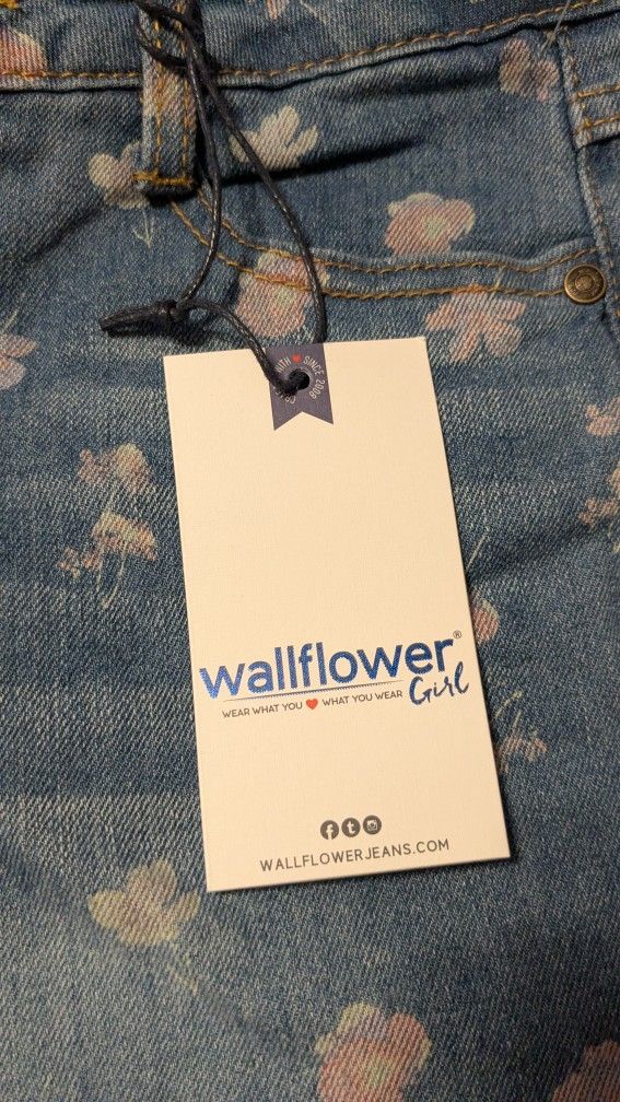 Little Girls Clothes