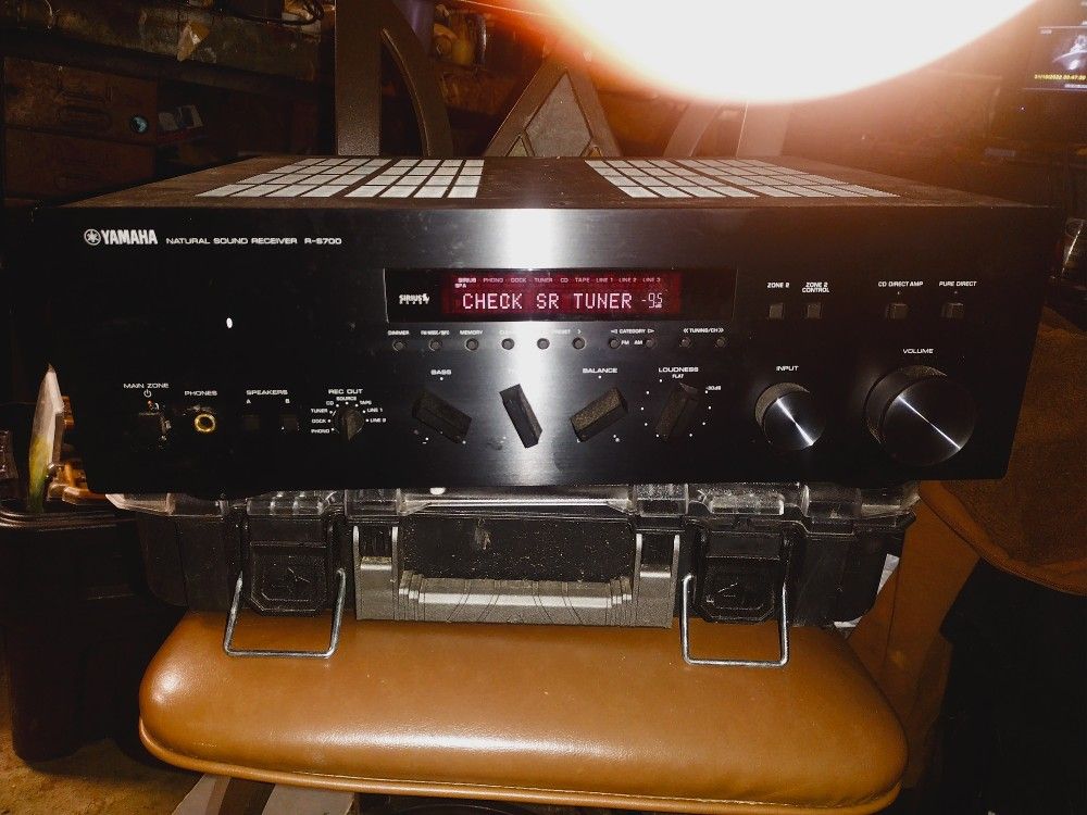 Yamaha R-s700