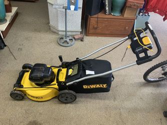 Dewalt DCMW220 20V Electric Push Mower. for Sale in Lincolnton NC OfferUp