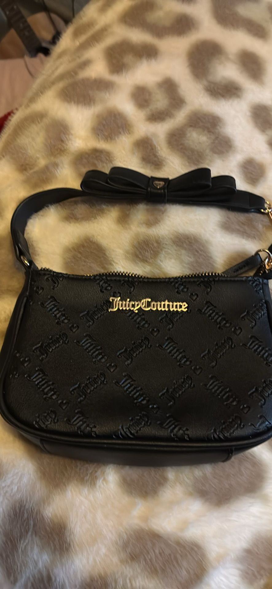 Juicy hand purse