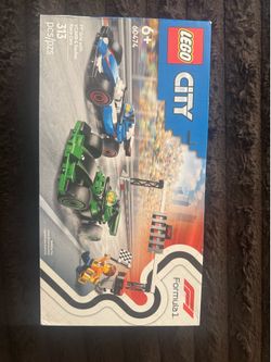 Lego City F1 Grid with VCARB and Saucer Race Cars
