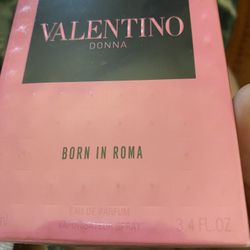 Valentino Donna Born In Roma 