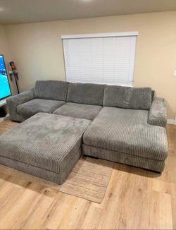 Lindyn 3-Piece Modular Sofa with Chaise