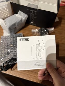 IHOXIX DF220 Wireless Outdoor Security Camera with Solar Panel (open box)