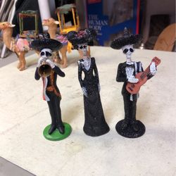 3 Amigos 5” Tall