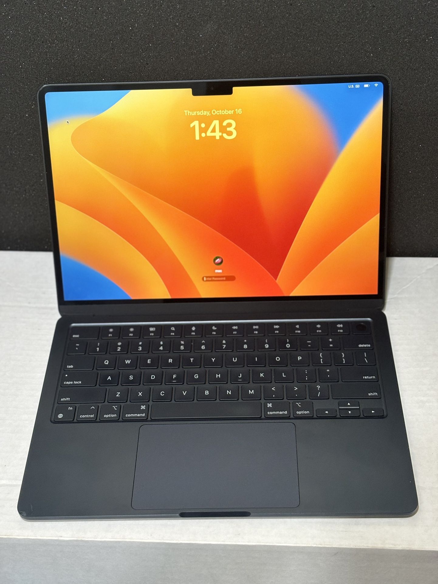 MacBook Air 13 M2 2022  8gb /256 gb midnight  