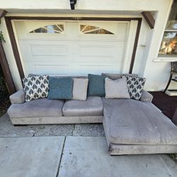 Couch For Free 