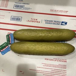 Squeezy Pickles Giant 