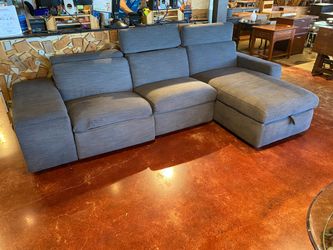 WEST ELM Enzo Sectional with Storage and Adjustable Headrest