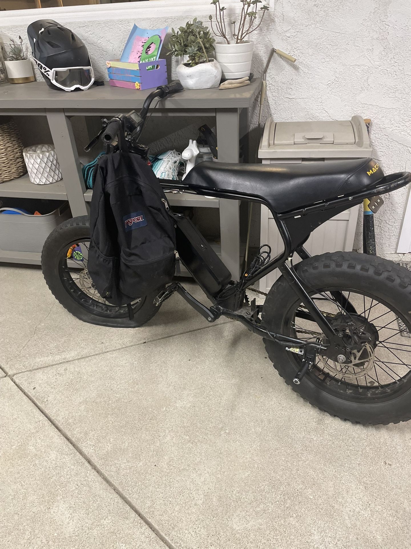 Mac Fox 500 Cash For My Friends Bike And Backpack