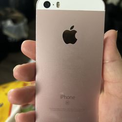 Rose Gold iPhone Se