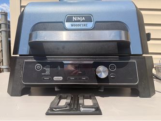 Ninja Woodfire Outdoor Grill & Smoker