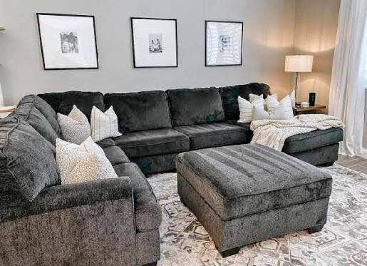 Grey Sectional great condition