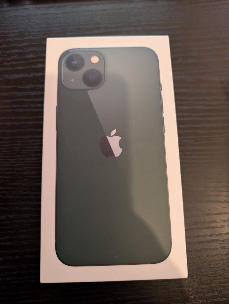 Apple iPhone 13 Green