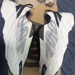 Yeezy 700 Size 12 
