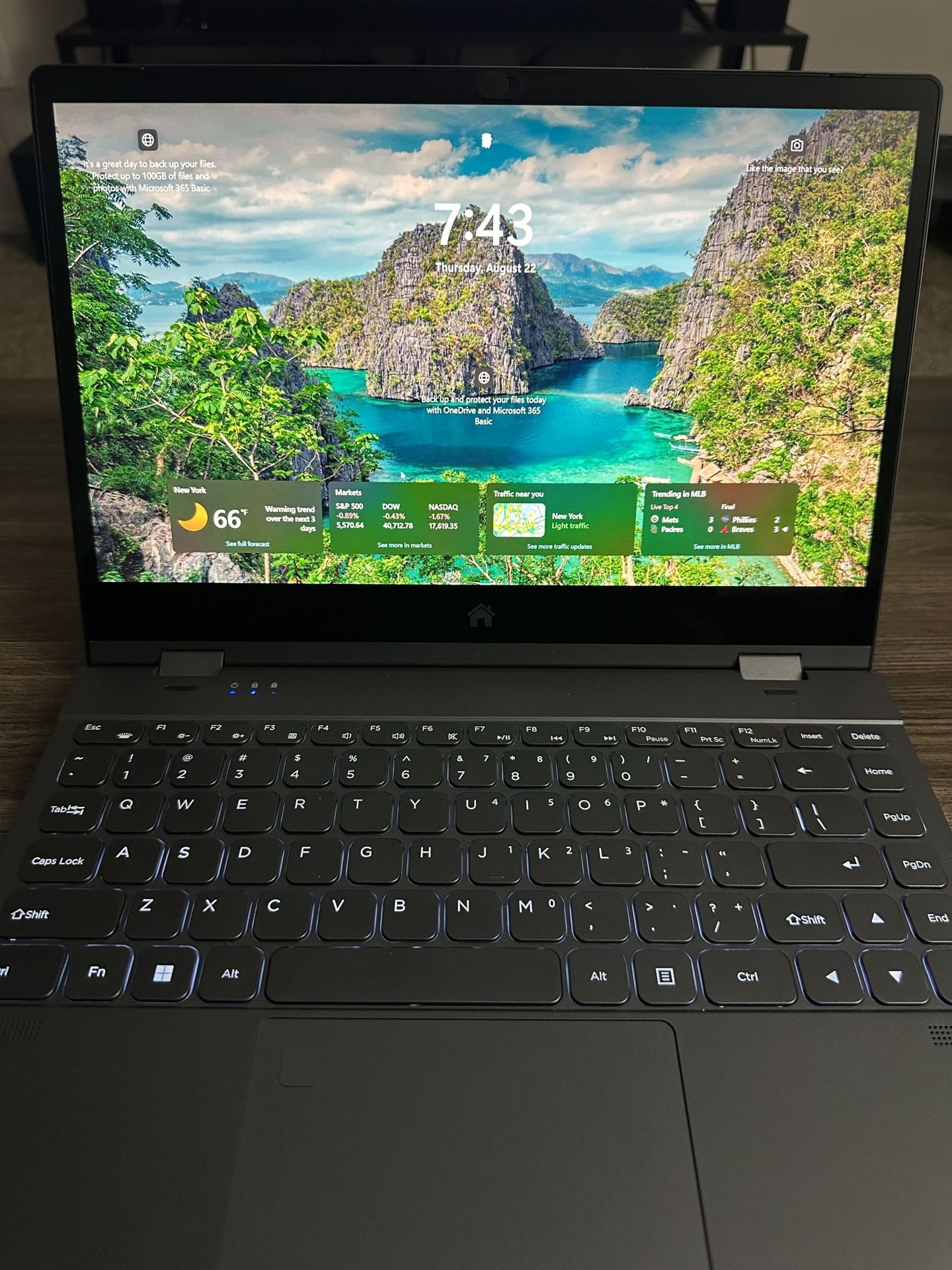 2 in 1 4K Windows Laptop