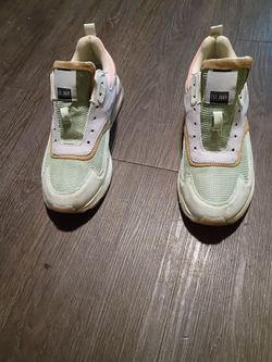 Cute fashionable shoes for sale