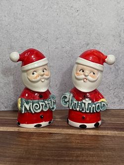 Vintage Retro Santa Claus Salt and Pepper Shakers