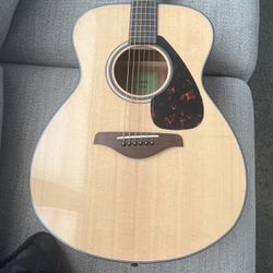 Yamaha FS800 Acoustic Guitar 