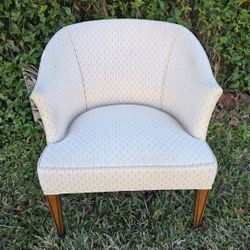 Mid-Century Modern Barrel-Back Accent Armchair