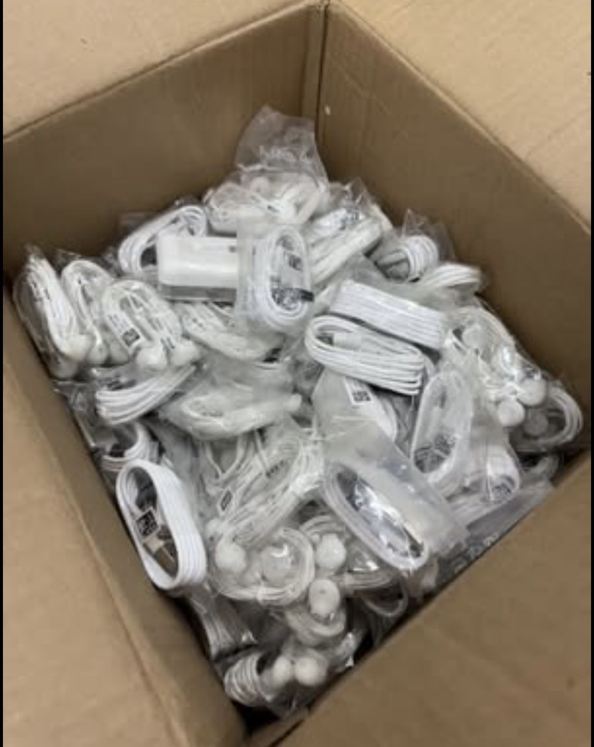 Samsung Wired Headphones and Micro-USB Charger Cables , New - WHOLESALE BULK LOT
