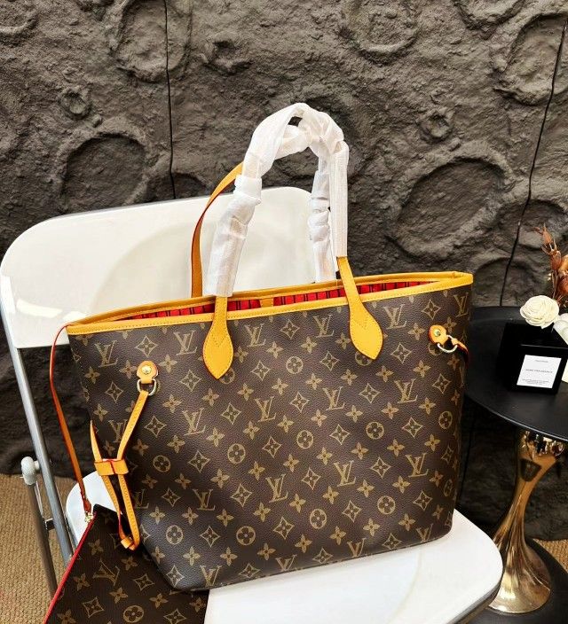 Luxe Brown Patterned Tote Bag - Authentic & Spacious Carryall!