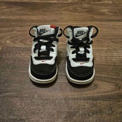 Nike baby shoe- size 3c