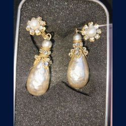 MIRIAM HASKELL PEARL DROP EARRINGS