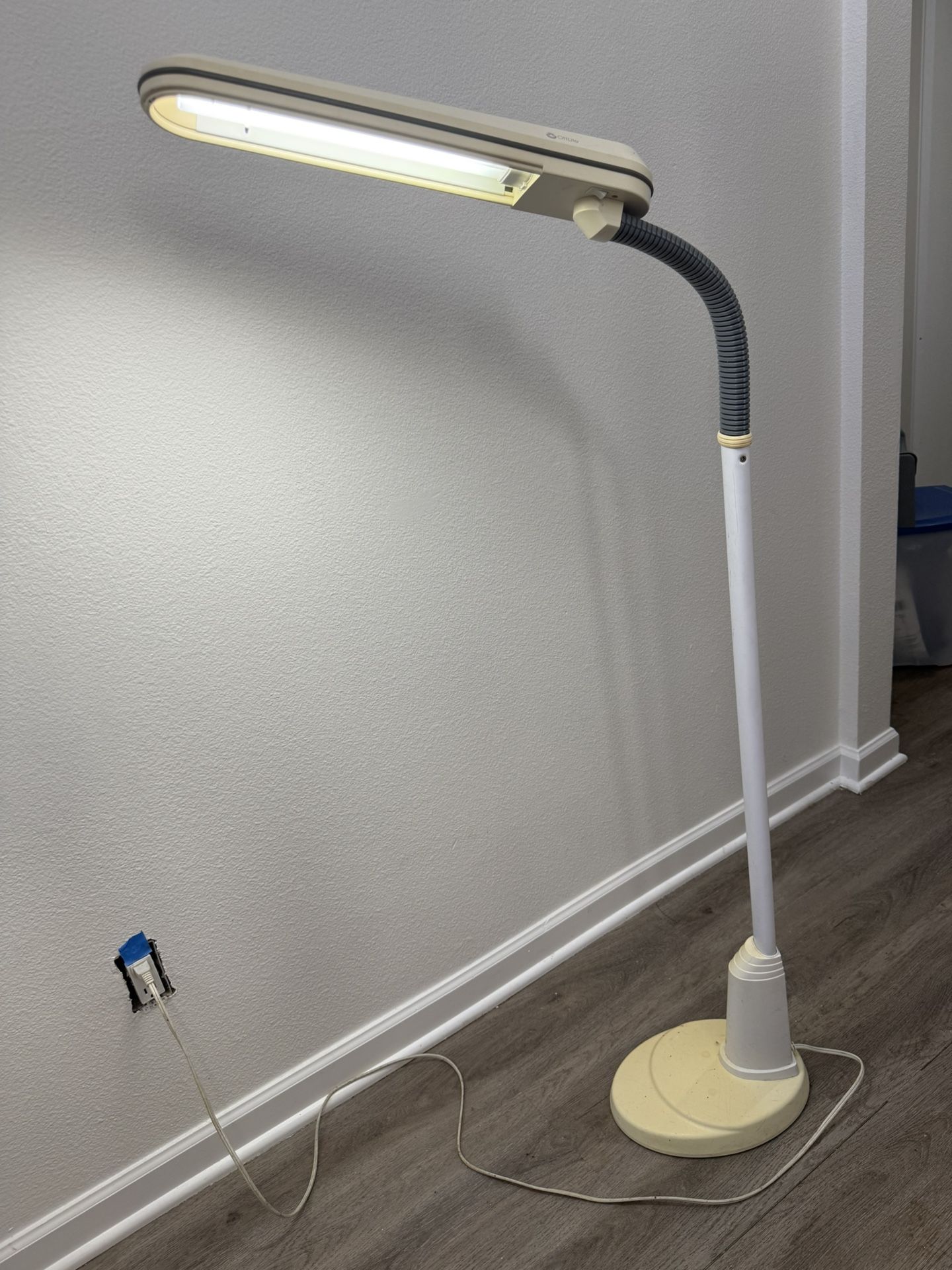 Ottlite Gooseneck Floor Lamp