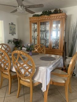 Table With 5 Chairs