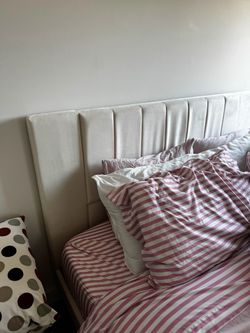 Queen White Bed + Mattress