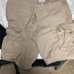 Men’s Saddlebred Khaki Shorts Size 40