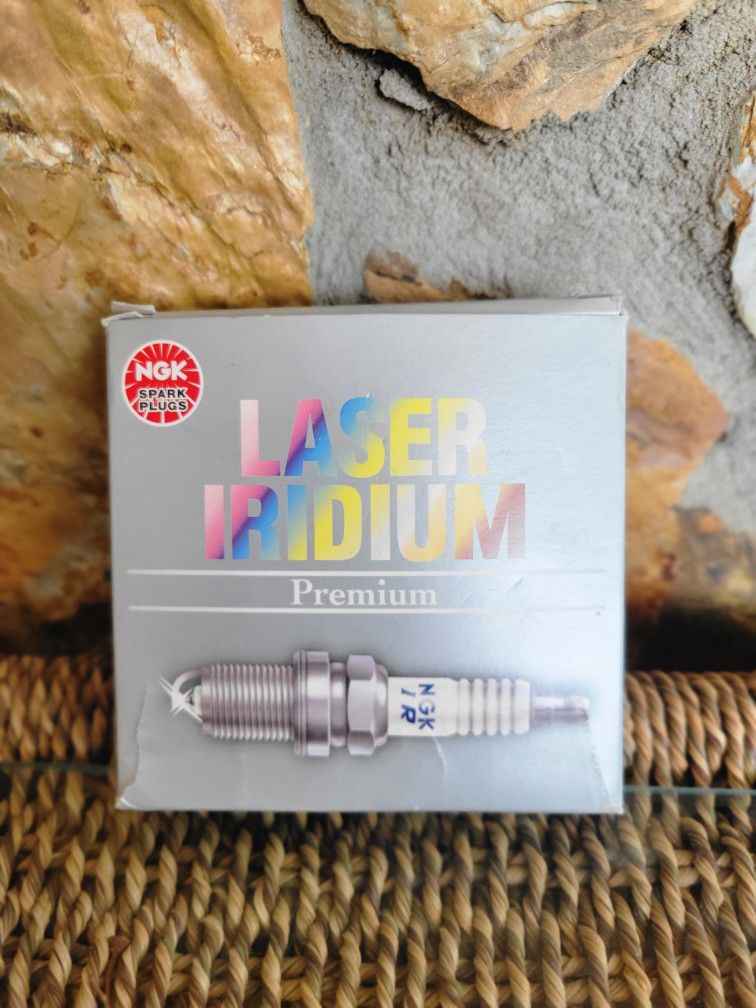5 - Laser Iridium Spark Plugs - 93759