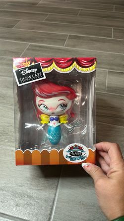 Disney Showcase Ariel the world of Miss Mindy Vinyl