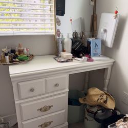 Vanity Desk (No Mirror)