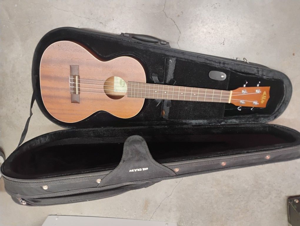 KALA Tenor Uke with Hard Case, Great Condition!