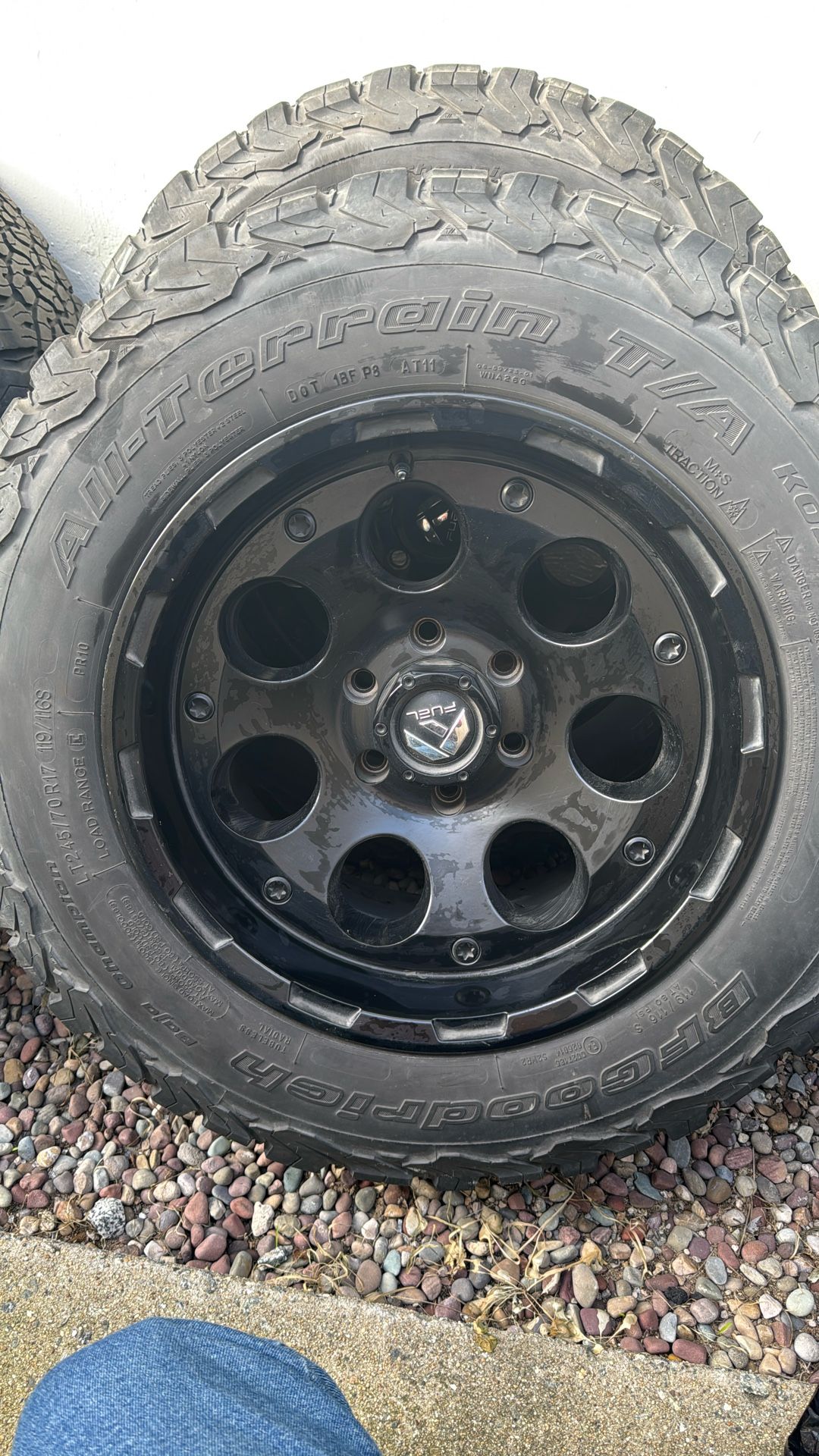 Truck Rims great condition six leg four Ford