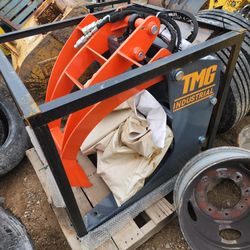 tmg grapple bucket never used for bobcat 463 