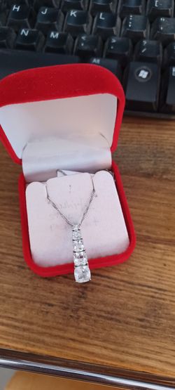 New Sterling Silver and Clear Topaz 5 Stone Necklace
