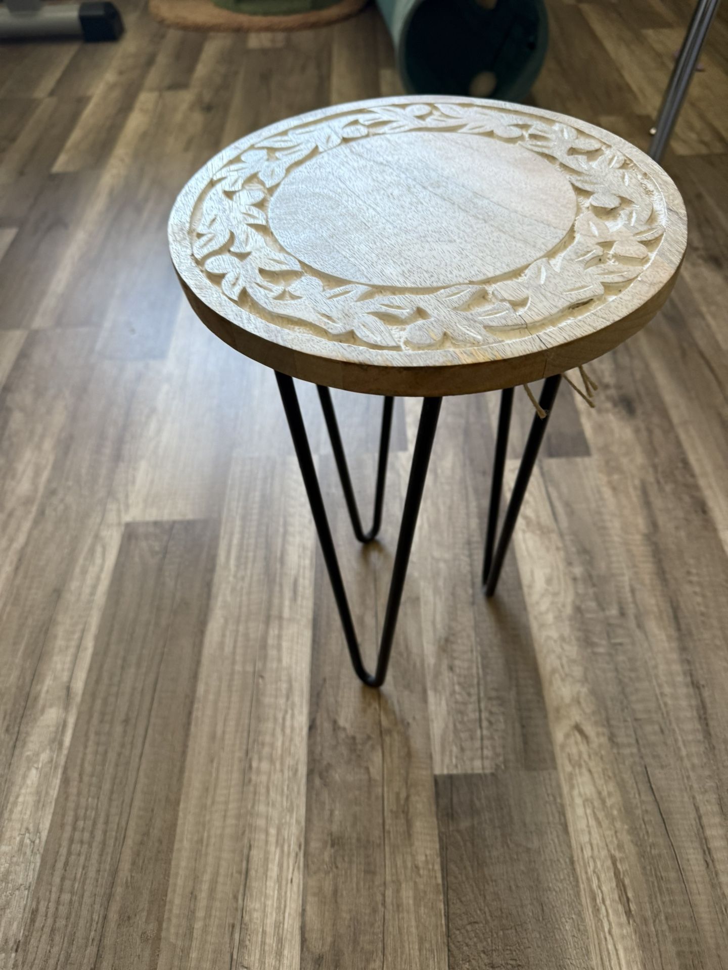 Cute Little Side Table Or Plant Table