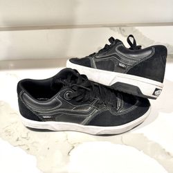 Shoes (see Description For Price & Sizes)