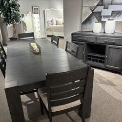 Complete Dining Table