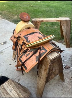 Horse saddle small